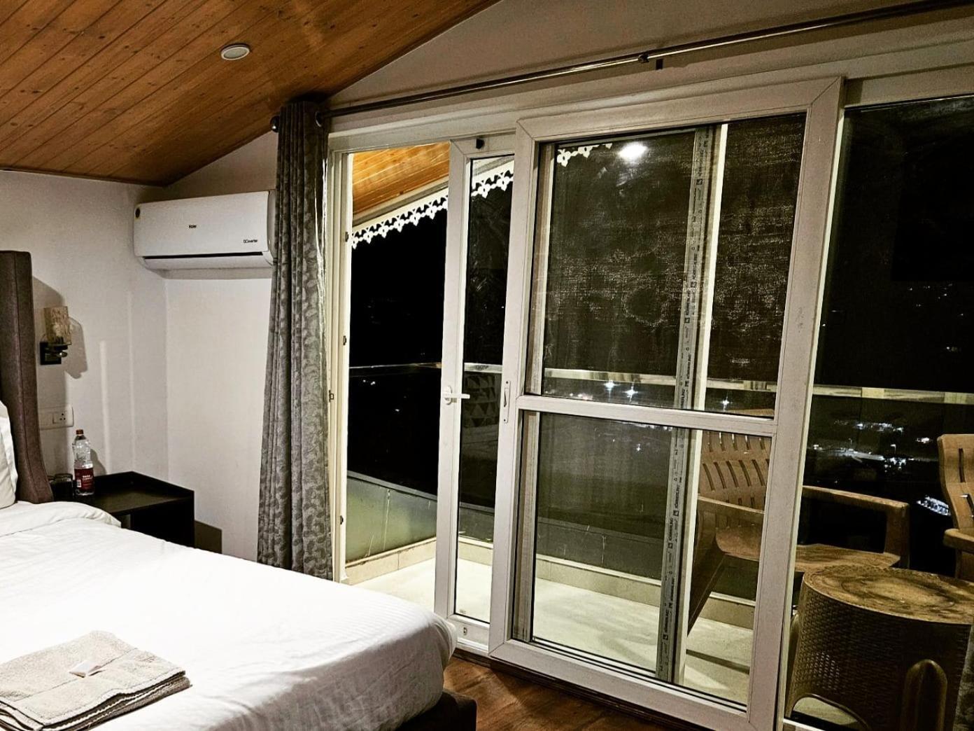 Weekend Vibes Bed and Breakfast Kasauli Eksteriør billede